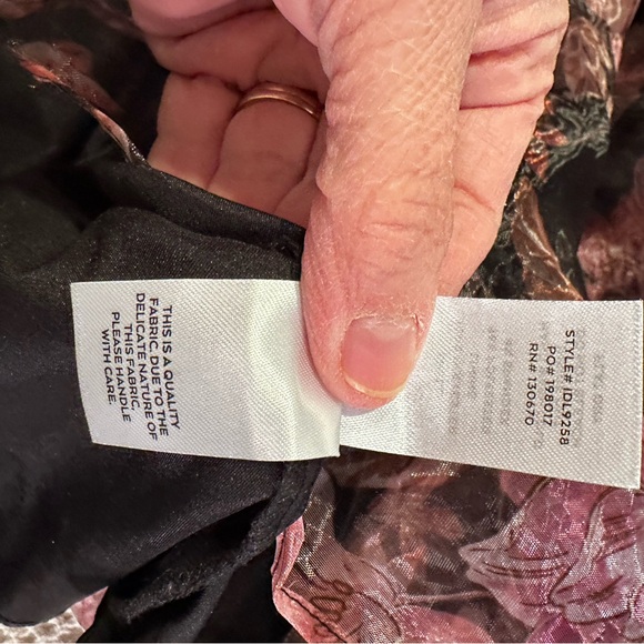 NWOT Lulus Floral Lace Maxi Dress - Black and Pink - Picture 6 of 8